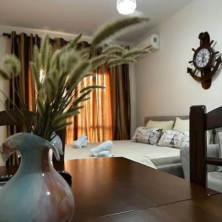 Jurxhen Durress 1 Minute Walking From Sea Apartment *