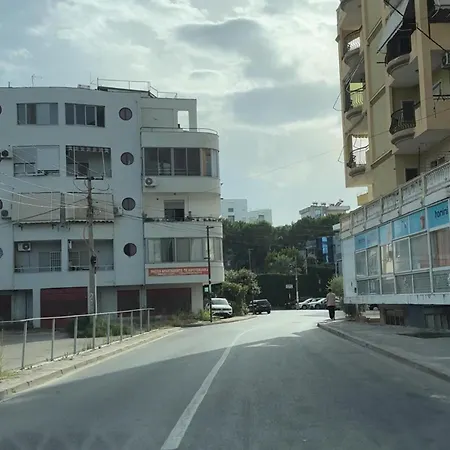 公寓 Jurxhen Durress 1 Minute Walking From Sea