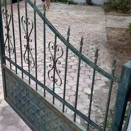 Apartment Jurxhen Durress 1 Minute Walking From Sea